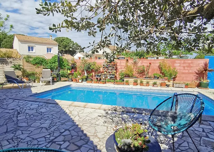 Βίλα With Pool Near Sea And Garrigue *